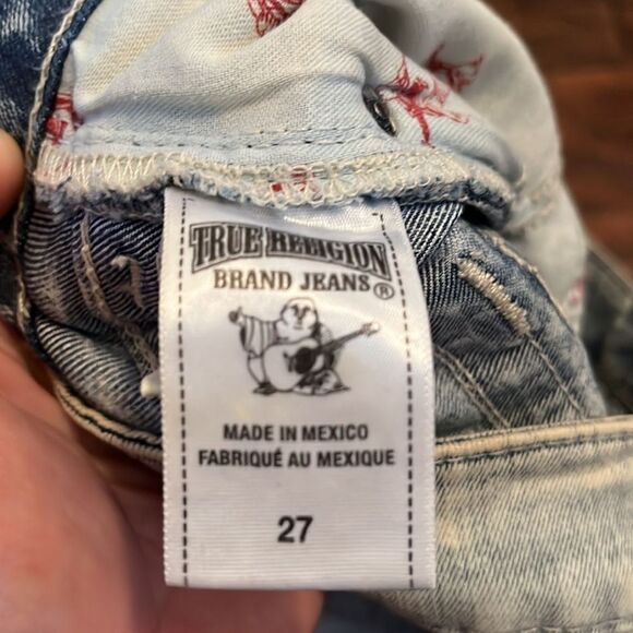 True Religion Blue Distressed Denim Rolled Capri Casual Modern Feminine Boho - Picture 12 of 12